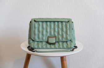 Сумка Longchamp Brioche: Зеленая сумка через плечо M